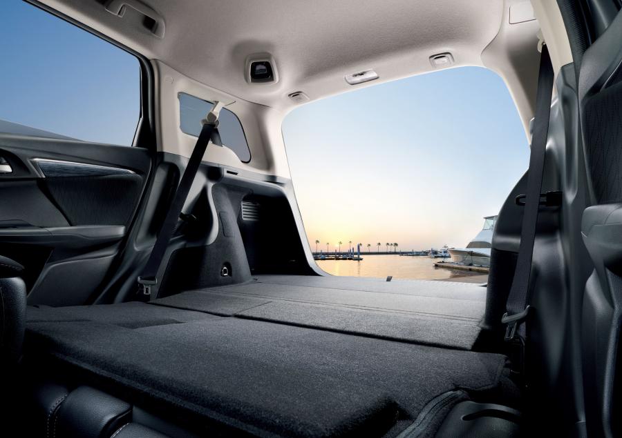  Honda Shuttle Hydrid 2015 года  (фото 17 из 19)